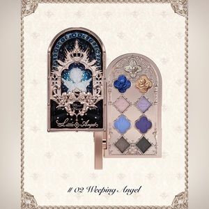 NIB Flower Knows Eyeshadow Palette